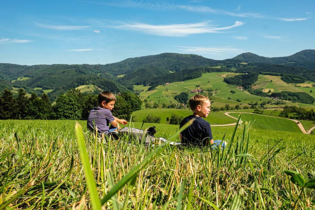 Ferienwohnung mit Komfort Oberharmersbach Exterior foto