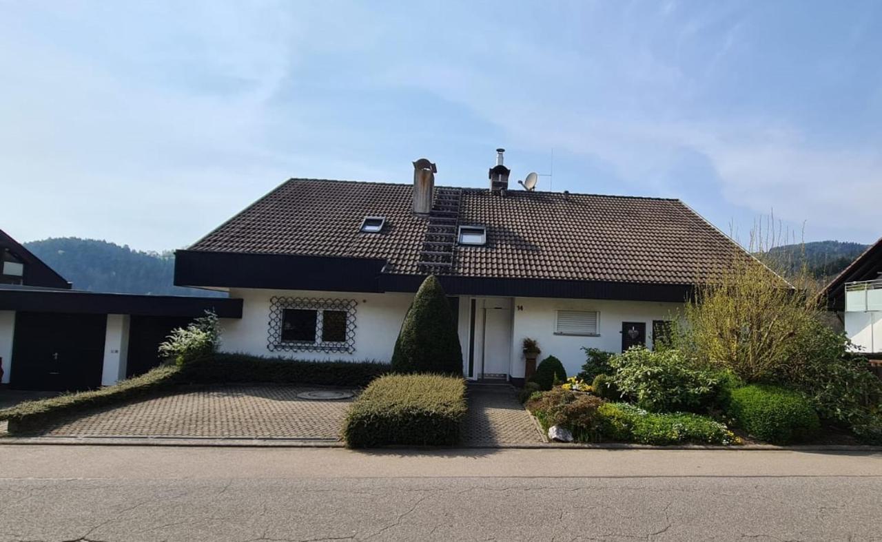 Ferienwohnung mit Komfort Oberharmersbach Exterior foto